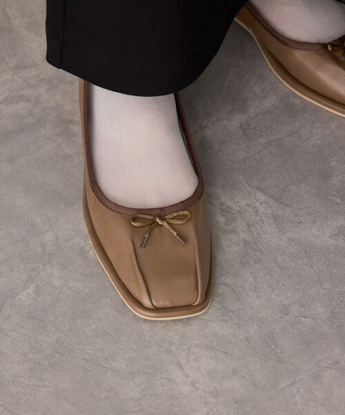 ADAM ET ROPE'（アダムエロペ）の「タックバレエシューズ（バレエシューズ・レディース・ブラック/ブラウン/ベージュ・23.0/23.5/24.0/24.5）」の19枚目の写真