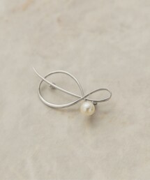 パールブローチ