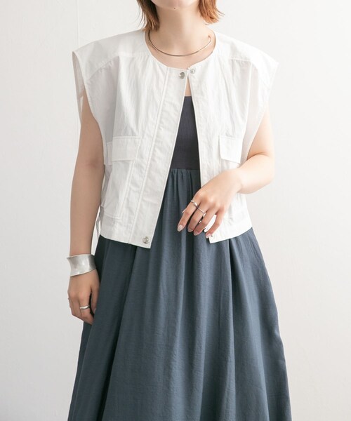 KBF(ケイビーエフ)の「BIGポケットベスト(テーラードジャケット・レディース・BORDEUAX/OFF/NAVY・one)」の5枚目の写真
