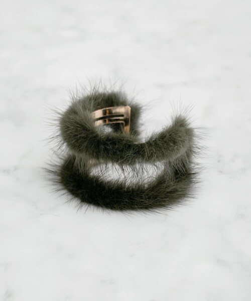 RODE SKO（ロデスコ）の「ダブルファーバングル∴（ブレスレット・レディース・WINE/BROWN/GREEN・FREE）」の2枚目の写真