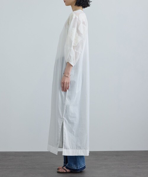 ADAM ET ROPE'(アダムエロペ)の「【WEB限定】ネット刺繍レースワンピース(ワンピース・レディース・ブラック/オフホワイト・F)」の17枚目の写真