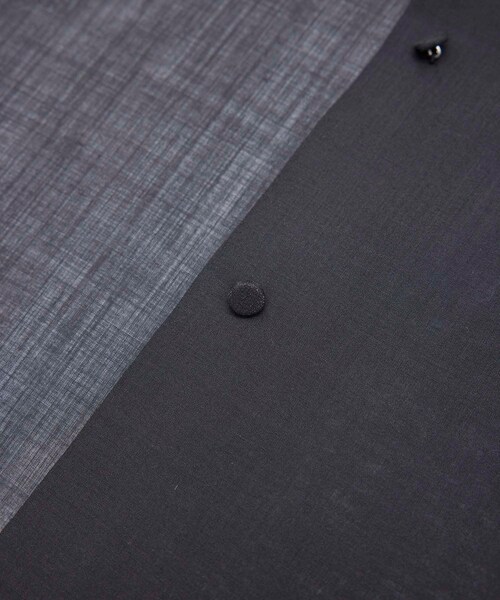 ROPE'（ロペ）の「マナードボイルシアー開襟シャツ/セットアップ対応（シャツ/ブラウス・レディース・ブラック/オフホワイト/ベージュ・F）」の14枚目の写真