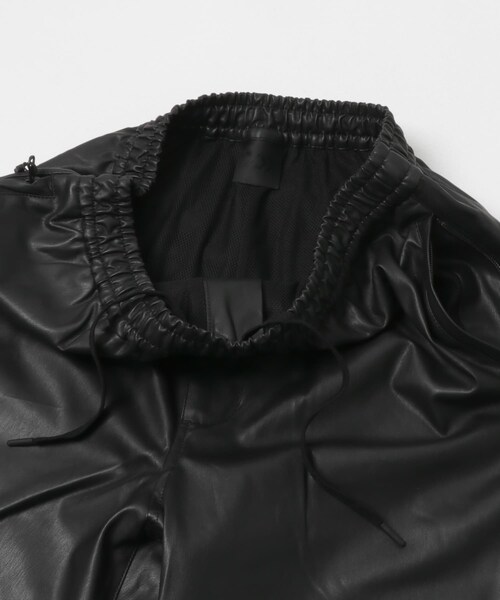 URBAN RESEARCH(アーバンリサーチ)の「DAIWA PIER39 TECH SYNTHETIC SKIN WINDBREAKER PANTS(その他パンツ・メンズ・BLACK・M/L/XL)」の4枚目の写真