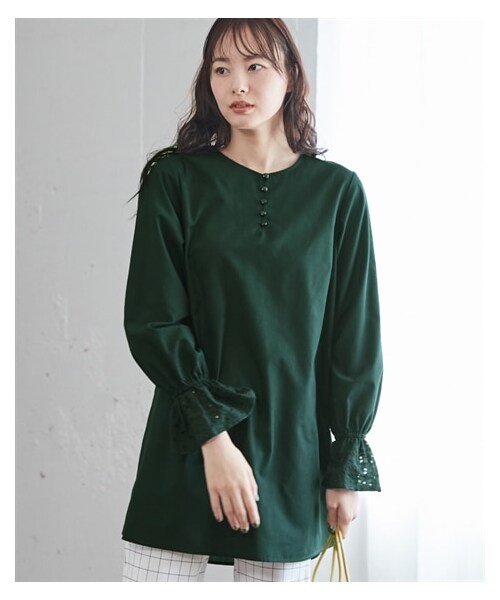 nissen（ニッセン）の「大きいサイズキャンディスリーブデザインブラウスチュニック（シャツ/ブラウス・レディース・カーキ/グリーンブラック/オフホワイト・L/LL/3L/4L/5L/6L/8L/10L）」の14枚目の写真