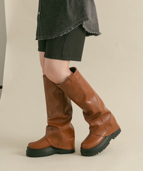 KBF（ケイビーエフ）の「カバーデザインロングブーツ（ブーツ・レディース・BLACK/BROWN・36/37/38）」の19枚目の写真