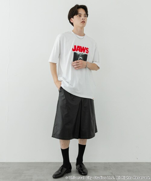 SENSE OF PLACE by URBAN RESEARCH（センスオブプレイスバイアーバンリサーチ）の「『別注』SENSE OF PLACE×JAWS　プリントT-SHIRTS/B（Tシャツ/カットソー・メンズ・WHITE/CHARCOAL/BLUE・M/L）」の7枚目の写真
