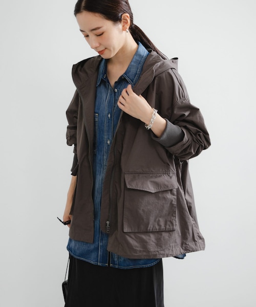 URBAN RESEARCH（アーバンリサーチ）の「コットンナイロンマウンテンパーカー（マウンテンパーカー・レディース・BLACK/CHARCOAL/BEIGE・FREE）」の2枚目の写真