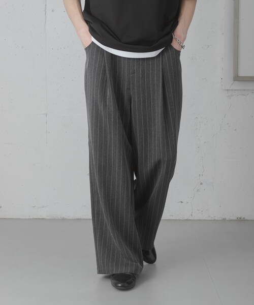 SENSE OF PLACE by URBAN RESEARCH(センスオブプレイスバイアーバンリサーチ)の「ピンストライプタックワイドスラックス(その他パンツ・メンズ・CHARCOAL/BROWN/GREIGE・M/L)」の14枚目の写真