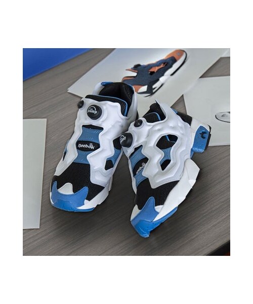 Reebok（リーボック）の「インスタ ポンプフューリー 94 / INSTAPUMP FURY 94（スニーカー・メンズ・100074910/100074689/100074690・225 (22.5cm)/230 (23.0cm)/235 (23.5cm)/240 (24.0cm)/245 (24.5cm)/250 (25.0cm)/255 (25.5cm)/260 (26.0cm)/265 (26.5cm)/270 (27.0cm)/275 (27.5cm)/280 (28.0cm)/285 (28.5cm)/290 (29.0cm)/295 (29.5cm)/300 (30.0cm)/310 (31.0cm)）」の4枚目の写真