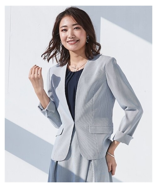 nissen（ニッセン）の「【レディーススーツ】吸汗速乾ストレッチコードレーンセットアップスーツ（上下別売）（スーツスカート・レディース・テーラード:ネイビー×オフホワイトストラ/テーラード:ネイビー系/ノーカラー:ネイビー×オフホワイトストラ/ノーカラー:ネイビー系/セミワイドパンツ:ネイビー系/ブラウス:ネイビー×オフホワイトストライ/ブラウス:ネイビー系/ロングフレアSK:ネイビー×オフホワイト/ロングフレアSK:ネイビー系/タックフレアSK:ネイビー×オフホワイト/テーパードパンツ:ネイビー系・M/M(新サイズ)）」の2枚目の写真