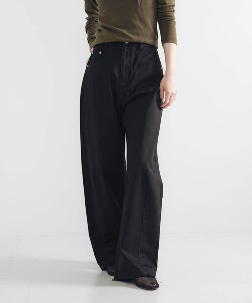 URBAN RESEARCH（アーバンリサーチ）の「コットンサテンカットオフカーブパンツ（その他パンツ・レディース・BEIGE/BLACK・36/38/40）」の21枚目の写真