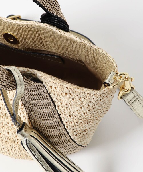 URBAN RESEARCH ROSSO（アーバンリサーチロッソ）の「VIOLAd’ORO　ラフィア2WAYバッグ（かごバッグ・レディース・NATUGLD/NATUBLK/WBRNGOLD・-）」の14枚目の写真