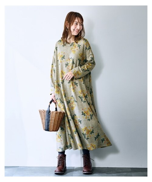 nissen（ニッセン）の「大きいサイズ　【BARNDOORコラボ】裏起毛カットソーロング丈ワンピース（ワンピース・レディース・グレー系ボタニカル柄/グレー系ドット柄/黒系ポピー柄/ウァームグレー系トマト柄/スモーキーブルー系ダリア柄/ネイビー系バンクシア柄/杢グレー系アップルツリー柄/黒系きんもくせい柄/杢ベージュ系北欧柄/ネイビー系たんぽぽ柄/グレー系パンジー柄/杢グレー系モノフラ柄・L~LL相当/3L~4L相当/5L~6L相当/8L相当/10L相当）」の21枚目の写真
