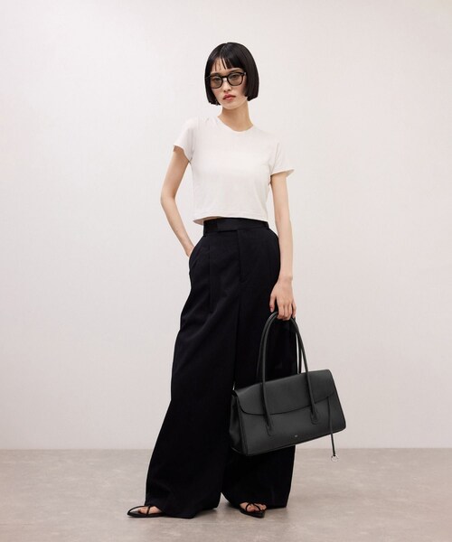 ADAM ET ROPE'（アダムエロペ）の「【PFT】Flap P Tote Bag（トートバッグ・レディース・ブラック/カーキ系・F）」の9枚目の写真