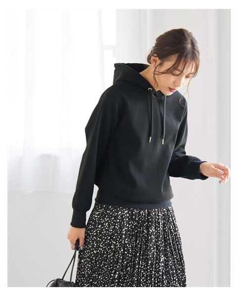 nissen（ニッセン）の「大きいサイズ 超シンプルなド定番裏起毛プルパーカー【帯電防止】（パーカー・レディース・アイボリー/杢グレー/黒・6L/LL/L/5L/8L/4L/3L/10L）」の11枚目の写真