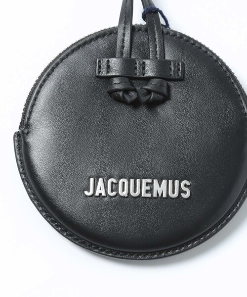 ADAM ET ROPE'(アダムエロペ)の「MENS【JACQUEMUS】LE PITCHOU(コインケース・メンズ・ブラック・F)」の3枚目の写真