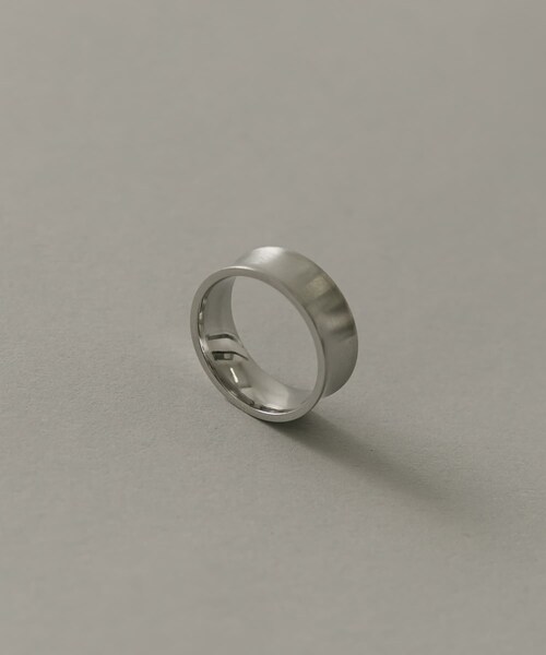 SMELLY（スメリー）の「ステンレスシンプルリング（リング・メンズ・SLV・19）」の2枚目の写真