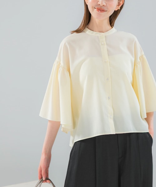 URBAN RESEARCH ROSSO（アーバンリサーチロッソ）の「『一部WEB限定カラー』UVカットウォッシャブルリネン混ブラウス（シャツ/ブラウス・レディース・OFF/NAVY/YELLOW/RED・Free）」の3枚目の写真