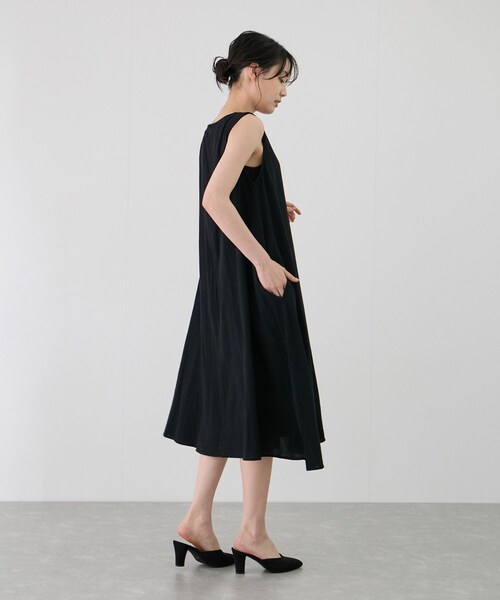 Jayro（ジャイロ）の「Aラインノースリーブワンピース（ワンピース・レディース・ブラック/ベージュ/グリーン/ターコイズ/レッド/カラシ系・F）」の15枚目の写真