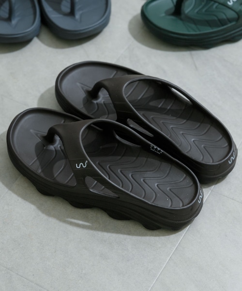 URBAN RESEARCH(アーバンリサーチ)の「DOUBLEU RIVA(サンダル・メンズ・Black/Carbone/C Brown/DO Green/Yellow/Sodalite/Khaki・40/41/42)」の3枚目の写真
