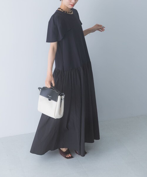 URBAN RESEARCH ROSSO（アーバンリサーチロッソ）の「Mewl　ペタルスリーブドッキングワンピース（ワンピース・レディース・BLACK/NAVY・Free）」の14枚目の写真