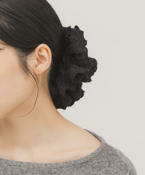 KBF（ケイビーエフ）の「レースシュシュ（ヘアゴム・レディース・IVORY/BLACK・One）」の13枚目の写真