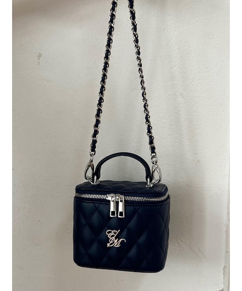 EATME（イートミー）の「キルティングバニティバッグ（ハンドバッグ・レディース・ブラック/ピンク/ネイビー/アイボリー/オフホワイト・F）」の5枚目の写真