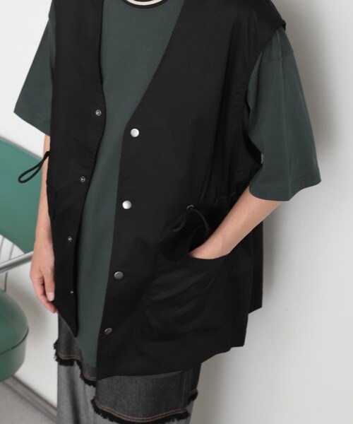 SENSE OF PLACE by URBAN RESEARCH（センスオブプレイスバイアーバンリサーチ）の「『ユニセックス』ハンティングベスト（テーラードジャケット・メンズ・GREIGE/BLACK/KHAKI・M/L）」の5枚目の写真