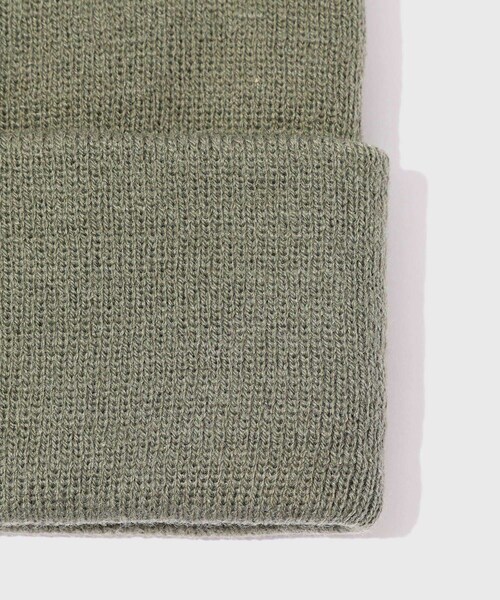 ADAM ET ROPE'（アダムエロペ）の「【RASSVET/ラスべート】RASSVET LOGO BEANIE（ニットキャップ/ビーニー・メンズ・ブラック/グリーン・F）」の6枚目の写真