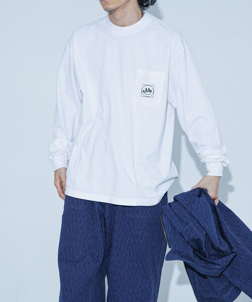 URBAN RESEARCH（アーバンリサーチ）の「LQQK Studio　SMILEY LOGO POCKET TEE（Tシャツ/カットソー・メンズ・WHITE・M/L/XL）」の4枚目の写真