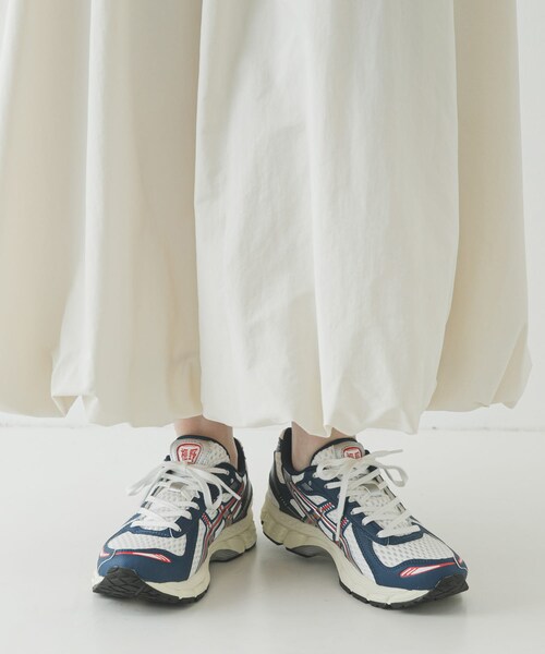 URBAN RESEARCH(アーバンリサーチ)の「ASICS GEL-KAYANO 12.1(スニーカー・レディース・100 WHT BL/001 BLK CI・24/24.5/25/25.5)」の4枚目の写真