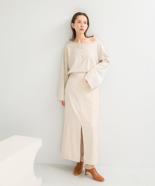 URBAN RESEARCH ROSSO（アーバンリサーチロッソ）の「オフショルライトスウェット（スウェット・レディース・L/BEIGE/MOON STONE・FREE）」の8枚目の写真