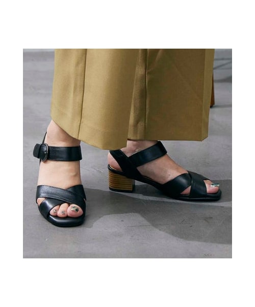 ing（イング）の「イング ing 【WEB限定】【3E】ストラップクロスサンダル （サンダル・レディース・BL/BR/KH/SV/OG/BG/SVM/BZ・225/22.5cm/230/23cm/235/23.5cm/240/24cm/245/24.5cm）」の13枚目の写真