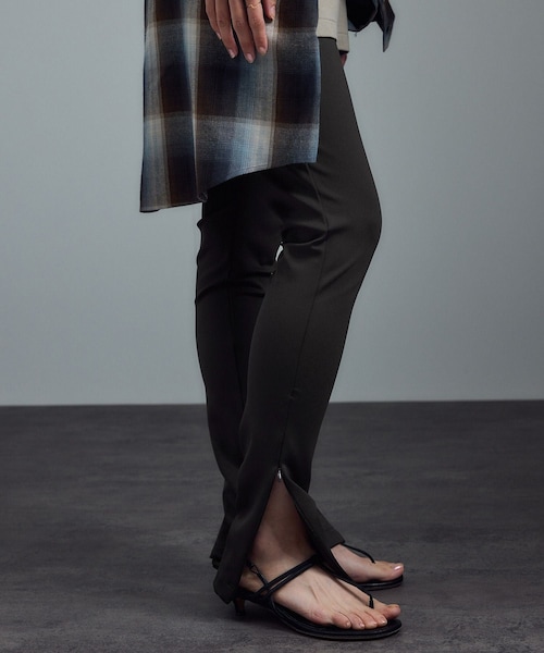 ADAM ET ROPE'（アダムエロペ）の「【Americana（アメリカーナ） for SALON】別注レギンスパンツ（レギンス/スパッツ・レディース・チャコール・F）」の20枚目の写真