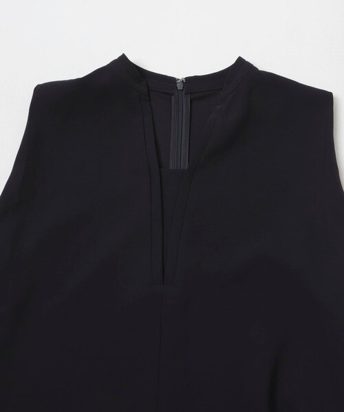 URBAN RESEARCH ROSSO（アーバンリサーチロッソ）の「クールタッチ 吸水速乾キーネックフレアワンピース（ワンピース・レディース・D/NAVY/Y/GOLD・Free）」の10枚目の写真