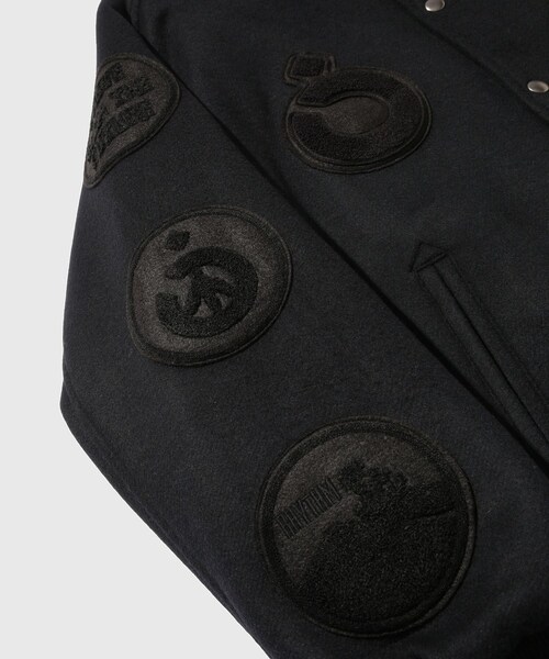 ADAM ET ROPE'（アダムエロペ）の「【NOMA RHYTHM TEXTILE/ノーマリズム テキスタイル】Noma x Needles Patch Varsity Jacket（スタジャン・メンズ・ブラック/ブラック系・2/3）」の14枚目の写真