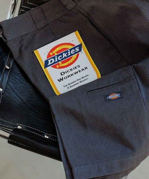 ADAM ET ROPE'（アダムエロペ）の「《別注》【DICKIES/ディッキーズ】PINTUCK SHORTS（その他パンツ・メンズ・ブラック/グレー/ベージュ・30/32/34/36）」の7枚目の写真