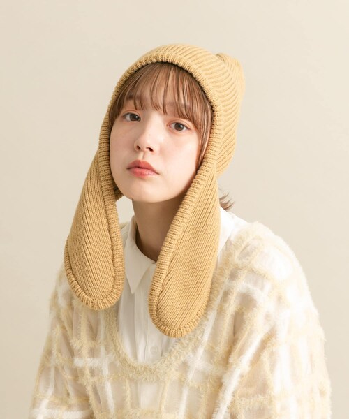 KBF（ケイビーエフ）の「ロングイヤーフラップニットキャップ（ニットキャップ/ビーニー・レディース・RED/BEIGE/BLACK・one）」の2枚目の写真
