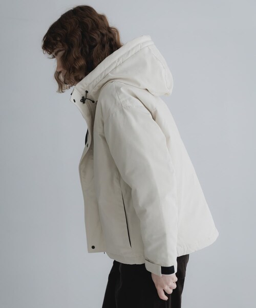 URBAN RESEARCH Sonny Label（アーバンリサーチサニーレーベル）の「フーディーダウンジャケット（その他アウター・レディース・アイボリー/ブラック/グレージュ/オリーブ・Free）」の9枚目の写真