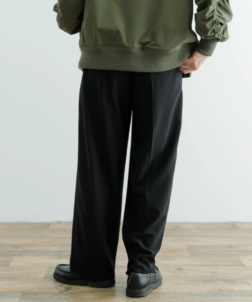 ITEMS URBANRESEARCH（アイテムズ アーバンリサーチ）の「『セットアップ対応』ウォッシャブル×クールタッチTRストレートパンツ（その他パンツ・メンズ・BLK/BEG/GRY/CHK・M/L）」の18枚目の写真