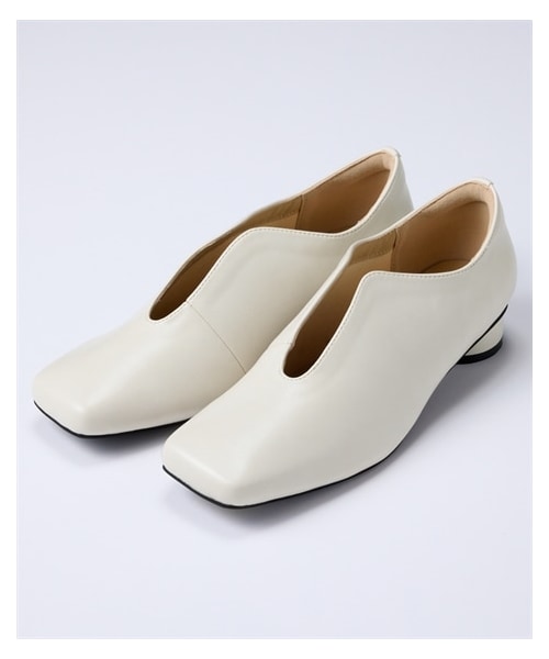 nissen（ニッセン）の「【ゆったり幅広】カッティングデザインパンプス（低反発中敷）（ワイズ４Ｅ）（パンプス・メンズ・黒/アイボリー/キャメル/グレージュ・M=23.0~23.5cm/4E/L=24.0~24.5cm/4E/LL=25.0~25.5cm/4E/3L=26.0~26.5cm/4E）」の12枚目の写真