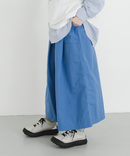 EKAL（エカル）の「『UR TECH』ナイロンタッサーワイドパンツ（その他パンツ・レディース・レイクサンリーフ/グラファイト/ネイビー/レイクブルー/ベージュ・One）」の4枚目の写真