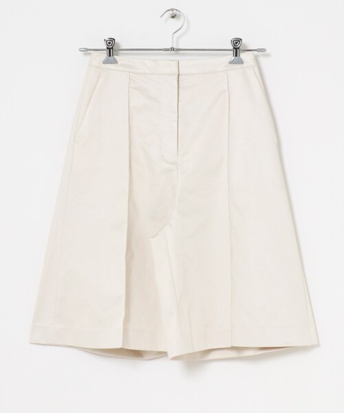 URBAN RESEARCH ROSSO（アーバンリサーチロッソ）の「ハードサテンハーフパンツ（その他パンツ・レディース・IVORY・36）」の2枚目の写真