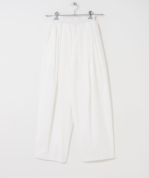 URBAN RESEARCH ROSSO（アーバンリサーチロッソ）の「ELENDEEK　EASY TUCK COCOON PANTS（その他パンツ・レディース・O.WHT/BLK/MNT/BRN・1/2）」の8枚目の写真
