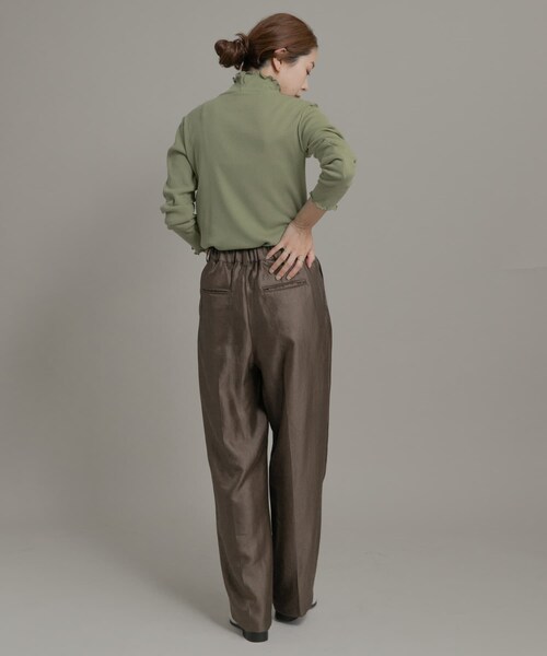 URBAN RESEARCH Sonny Label（アーバンリサーチサニーレーベル）の「シャイニーツイルサテンパンツ（その他パンツ・レディース・バター/ブラウン・36/38）」の10枚目の写真