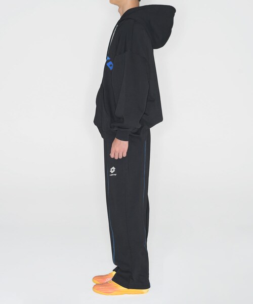 URBAN RESEARCH(アーバンリサーチ)の「LOTTO COLOR STITCHING PANTS(スウェットパンツ・メンズ・GRAY/NAVY/BLACK・M/L/XL)」の9枚目の写真
