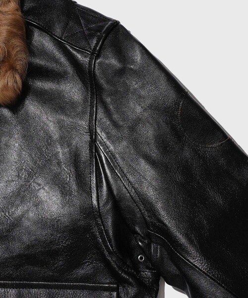 ADAM ET ROPE'（アダムエロペ）の「【SUGARHILL/シュガーヒル】SHRINK LEATHER G-1 JACKET（その他アウター・メンズ・ブラック・2/3）」の7枚目の写真