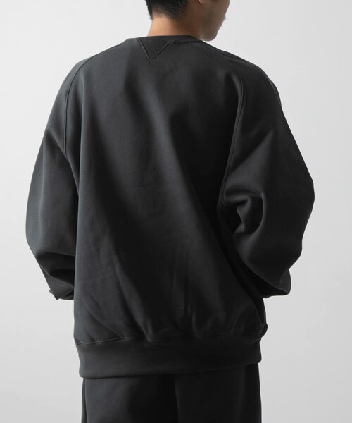 URBAN RESEARCH（アーバンリサーチ）の「DAIWA PIER39　TECH SWEAT CREW FREEDOM SLEEVE（スウェット・メンズ・BLACK/NAVY/CHARCOAL/TOP GRAY・S/M/L/XL）」の20枚目の写真