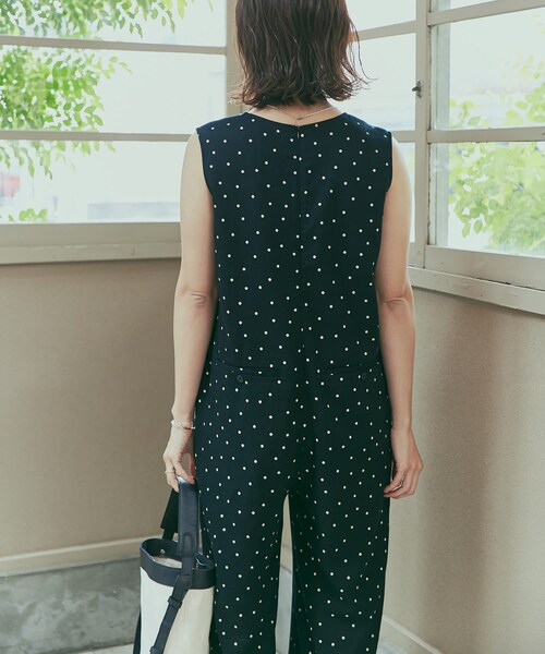 URBAN RESEARCH DOORS(アーバンリサーチドアーズ)の「リネンレーヨンドットオールインワン(サロペット/オーバーオール・レディース・NATURAL/BLACK・S/M)」の11枚目の写真