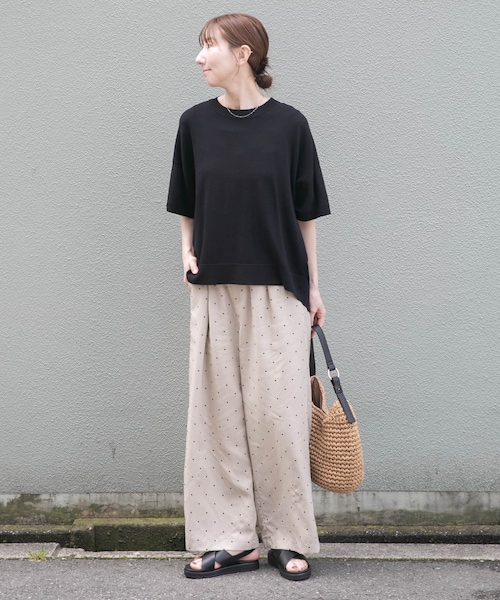 ITEMS URBANRESEARCH(アイテムズ アーバンリサーチ)の「『洗濯可』ニットTシャツ(ニット/セーター・レディース・OFF/BLK/CHA/GRN/ORG・Free)」の20枚目の写真